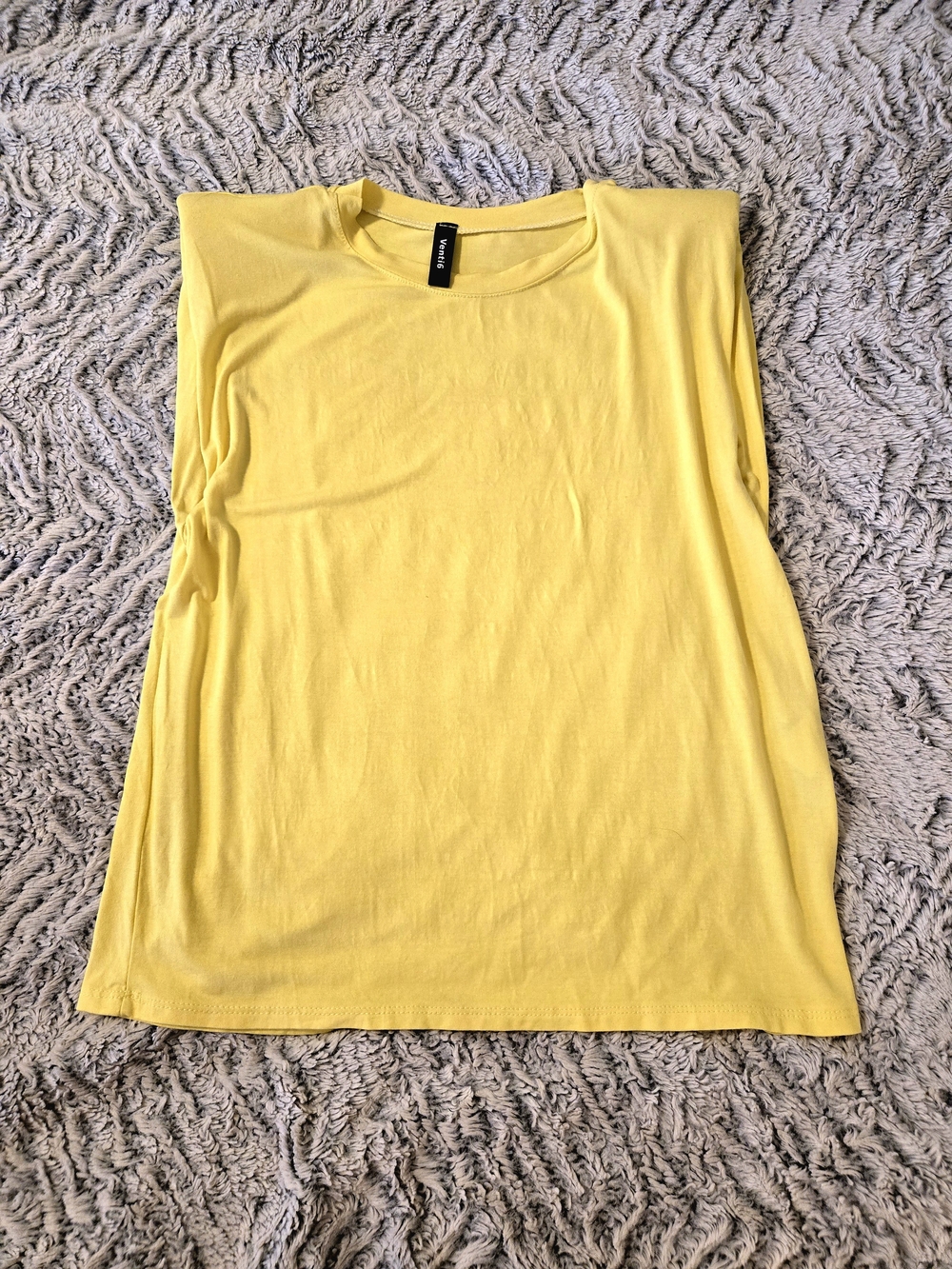 Women’s Yellow Short Sleeve Tee